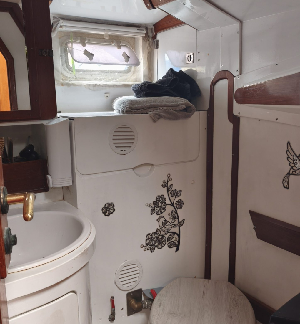 110 Naßzelle mit Toilette