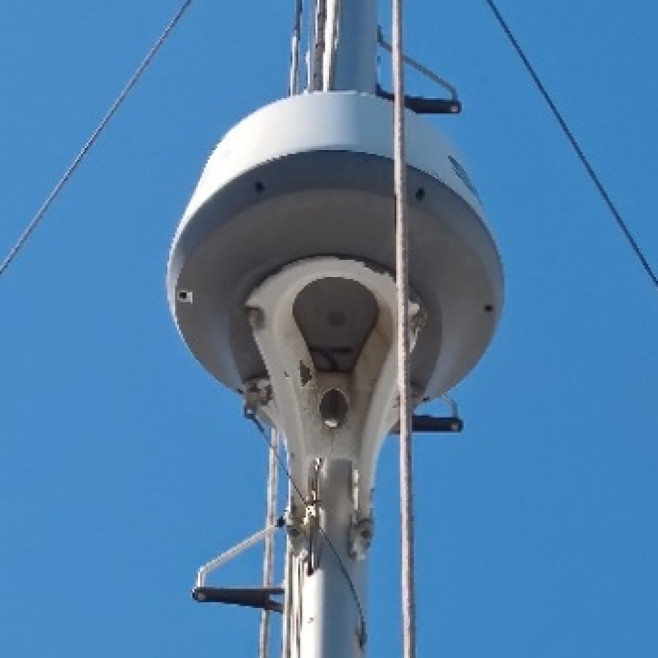 385 Radar Simrad 3G